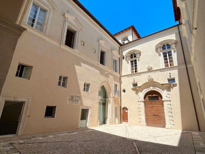 Appartamento trilocale in vendita in Via Andrea Bafile, Duomo Fontana Luminosa, L'Aquila