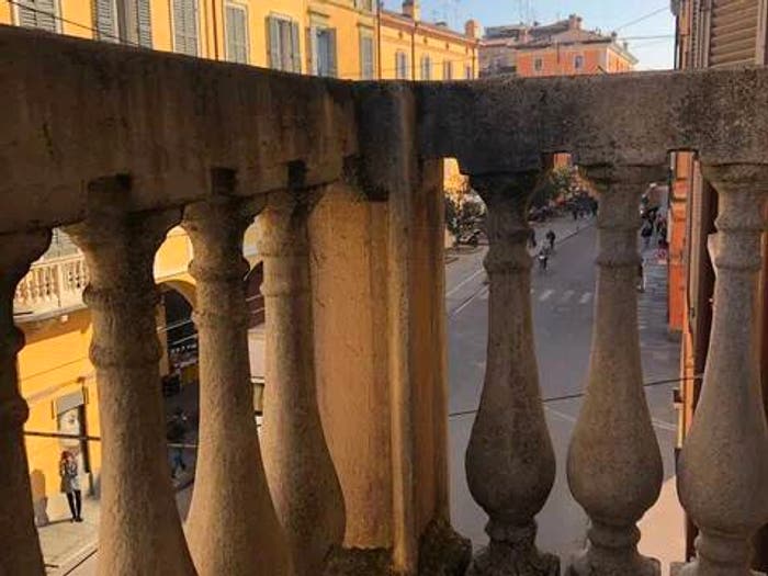 Appartamento con 6 locali in vendita in Via Emilia Centro, Sacca Stazione, Modena