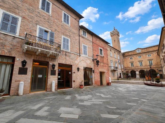Casa in vendita in Corso Traiano Boccalini, Centro, Loreto