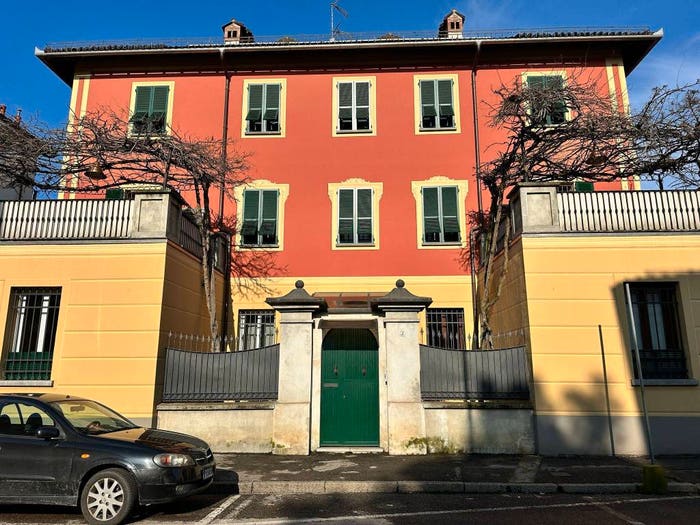 Casa con 6 locali in vendita in Via Giuseppe Garibaldi, Novi Ligure