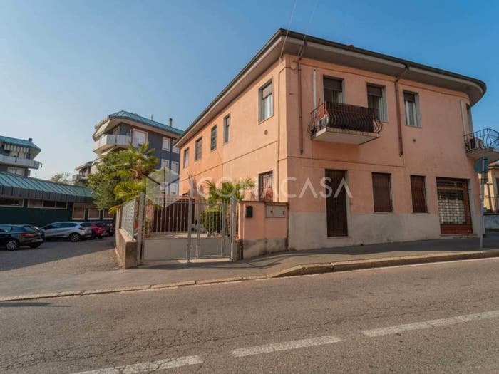 Appartamento trilocale in vendita in Via Luciano Manara, San Lorenzo, Parabiago