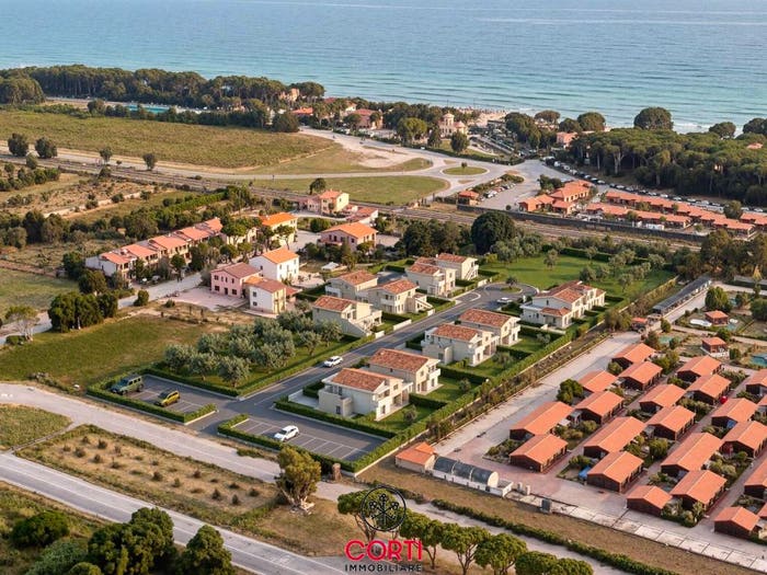 Casa trilocale in vendita in Via Isole Eolie, Ovest Campi Alti, Follonica