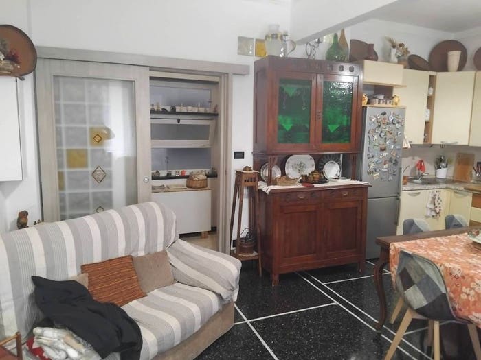 Appartamento quadrilocale in vendita in Via Leonardo Montaldo, Staglieno, Genova