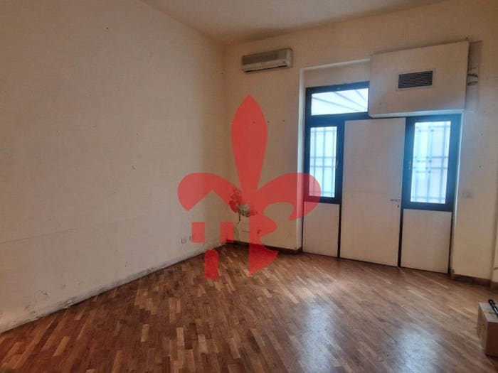 Appartamento trilocale in vendita in Via della Pergola, Duomo, Firenze