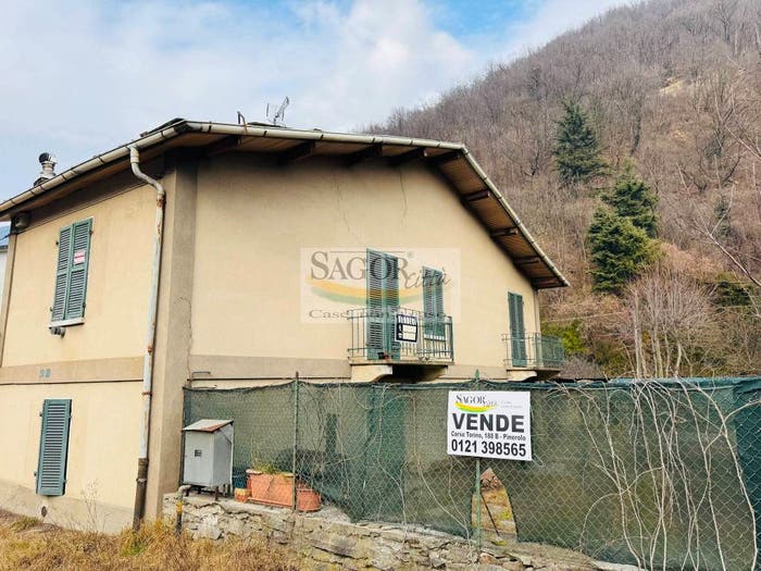 Casa quadrilocale in vendita in Via Nazionale, Porte