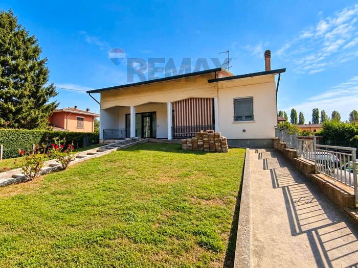 Casa quadrilocale in vendita in Palidano, Gonzaga
