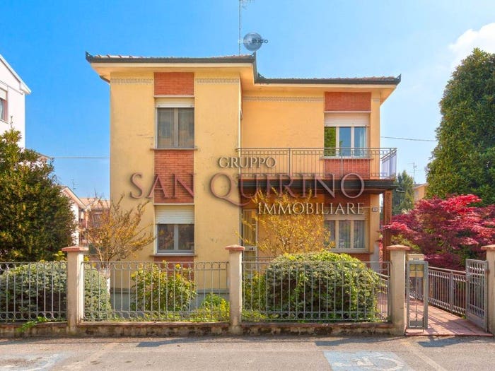Casa quadrilocale in vendita in VIA ZIBORDI, Centro, Guastalla