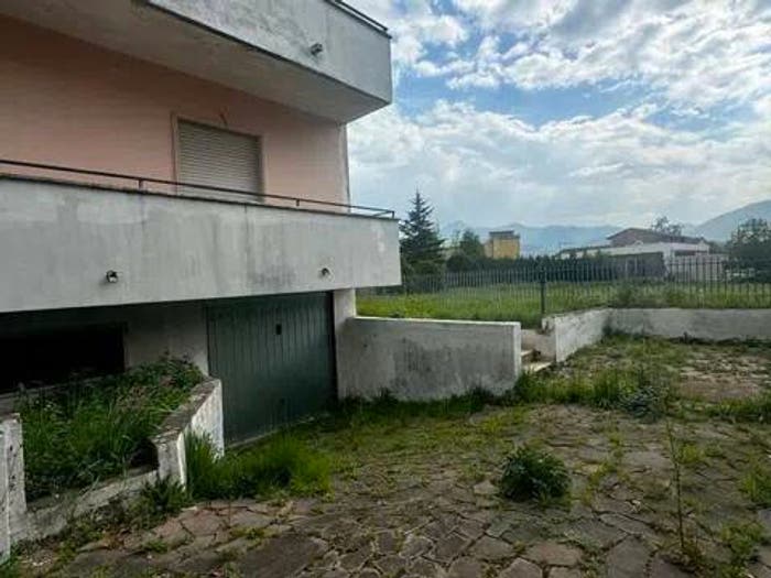 Casa quadrilocale in vendita in Via Strabone, Centro, Venafro