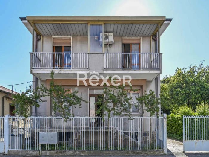 Appartamento con 6 locali in vendita in Via Antonio Gramsci, Vizzolo Predabissi
