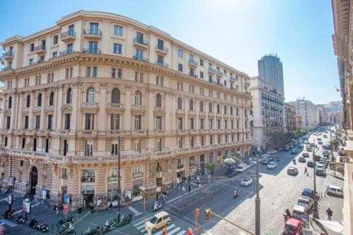 Appartamento bilocale in affitto in Gradini Guglielmo Sanfelice, Porto Municipio, Napoli