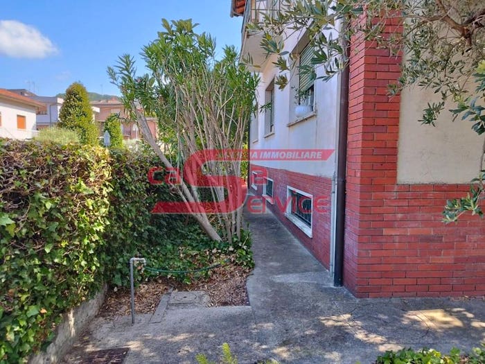 Casa con 5 locali in vendita in Via Cherubini Luigi, MontecatiniTerme