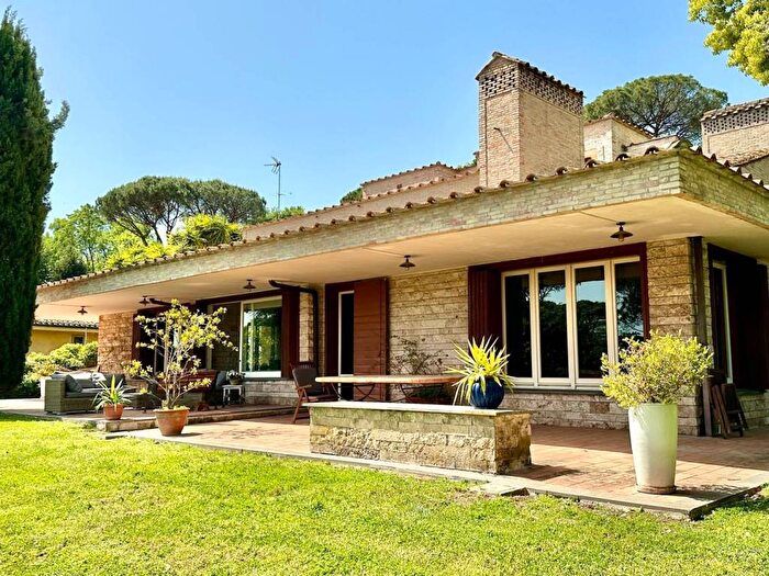 Casa con 6 locali in vendita in Strada D, Olgiata, Roma