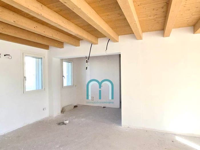 Appartamento con 5 locali in vendita in Piazza Mazzini, Centro, Camponogara