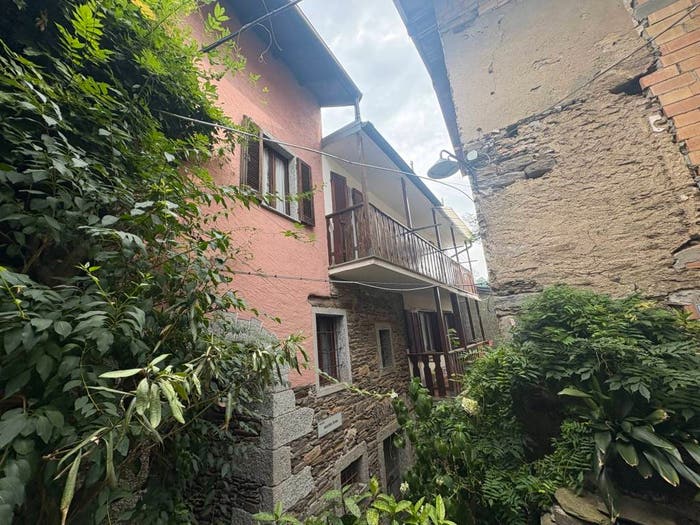 Appartamento trilocale in vendita in Via alla Chiesa, Bieno, San Bernardino Verbano