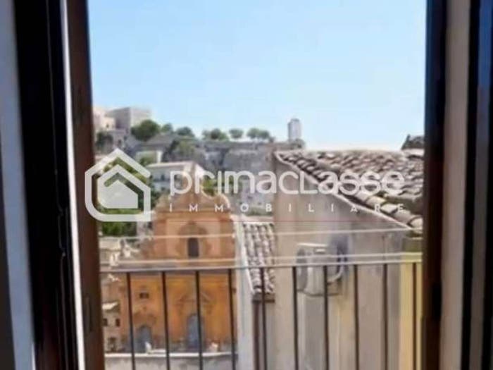 Casa con 5 locali in vendita in Modica Bassa, Modica