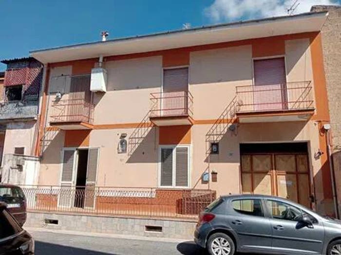 Casa in vendita in Via I Maggio, Casapulla