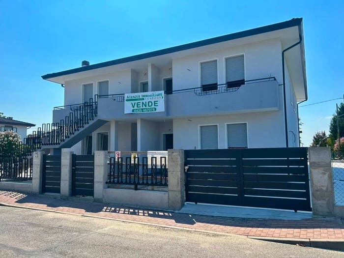 Appartamento quadrilocale in vendita in Centro, Bagnoli di Sopra
