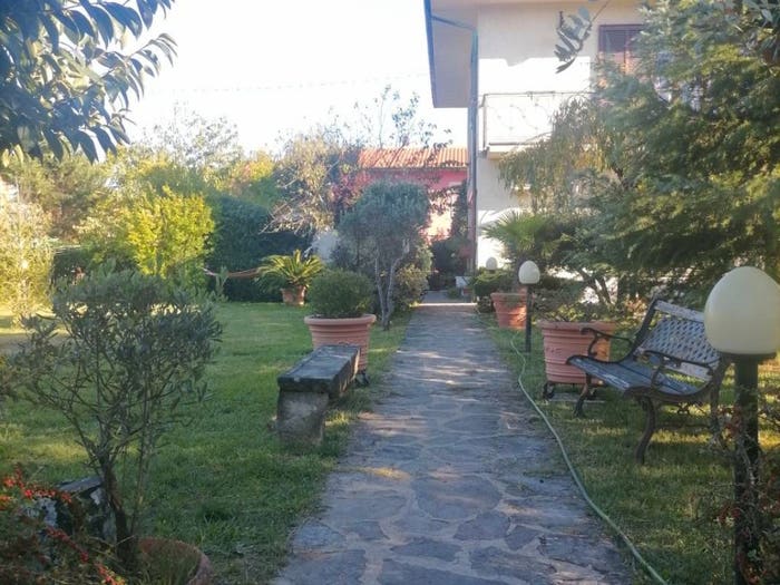 Appartamento con 6 locali in vendita in Via San Piero, Montecarlo
