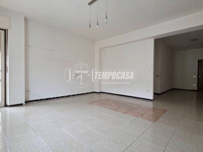 Appartamento quadrilocale in vendita in Via Giovanni da Campione, Cimitero, Bergamo