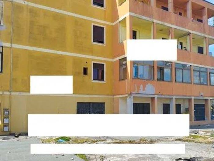 Appartamento con 6 locali in vendita in Via M Degortes, San Nicola, Olbia