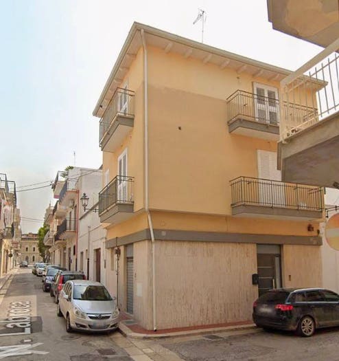 Appartamento con 6 locali in vendita in Via Michele Agresti, Santa Maria Vetere, Andria