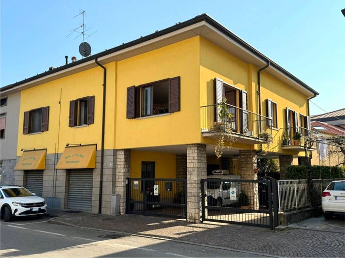 Appartamento quadrilocale in vendita in Almè