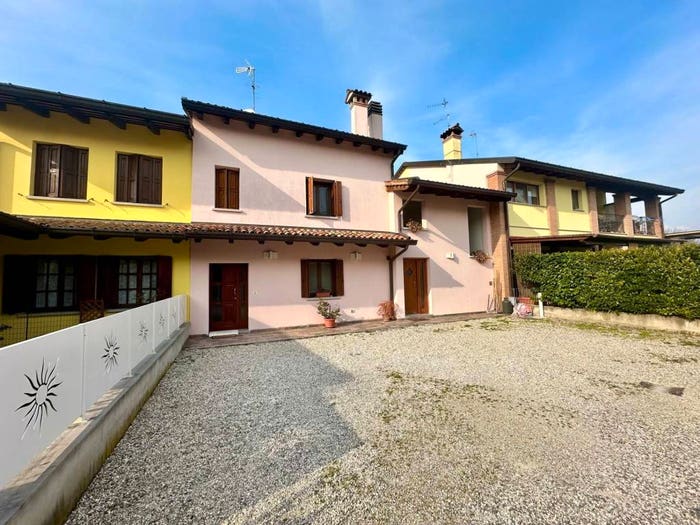 Casa con 5 locali in vendita in Clauiano, Trivignano Udinese