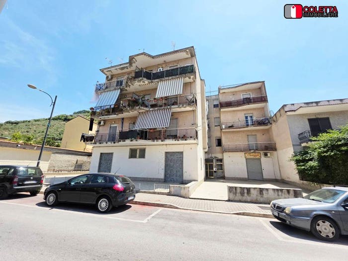 Appartamento quadrilocale in vendita in Via Roma, Centro, San Felice a Cancello