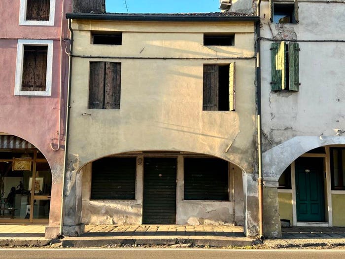 Casa con 5 locali in vendita in VIA CIRCONVALLAZIONE SNC, Centro, Montagnana