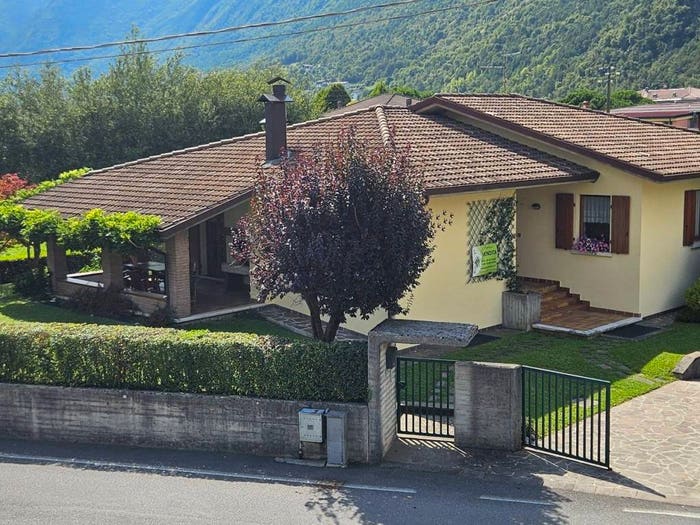 Casa con 6 locali in vendita in Via San Valentino, Ponte Caffaro, Bagolino