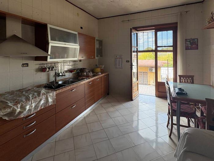 Appartamento bilocale in vendita in Via Alessandro Manzoni, Crispano