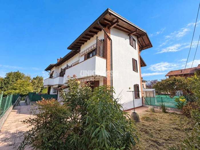 Appartamento bilocale in vendita in Via Alessandro Volta, Puginate, Bregnano