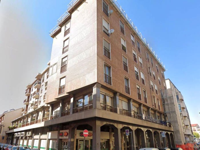 Appartamento con 5 locali in vendita in Via Camillo Benso di Cavour, Piazza della Libertà, Alessandria