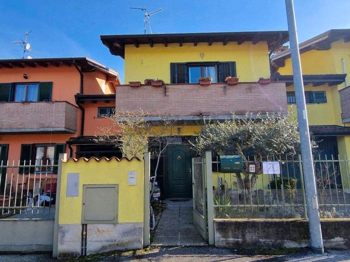 Casa quadrilocale in vendita in Via delle Robinie, Chignolo Po