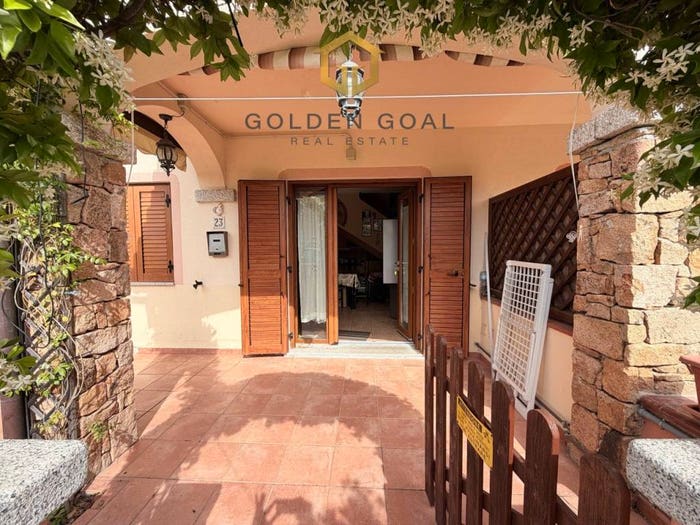 Casa trilocale in vendita in via delle mimose, Ottiolu, Budoni