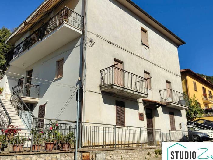 Appartamento trilocale in vendita in Centro, Amelia