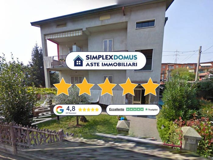 Casa con 6 locali in vendita in Via Fratelli Calvi, Albano Sant'Alessandro