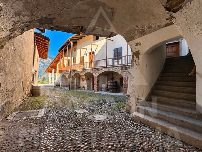 Appartamento con 5 locali in vendita in Via Guglielmo Marconi, Pressano, Lavis