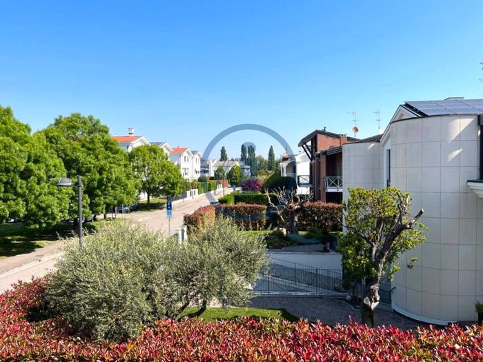 Casa con 6 locali in vendita in Centro, Abano Terme