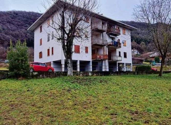 Appartamento trilocale in vendita in Via Colle Gallo, Casale, Albino