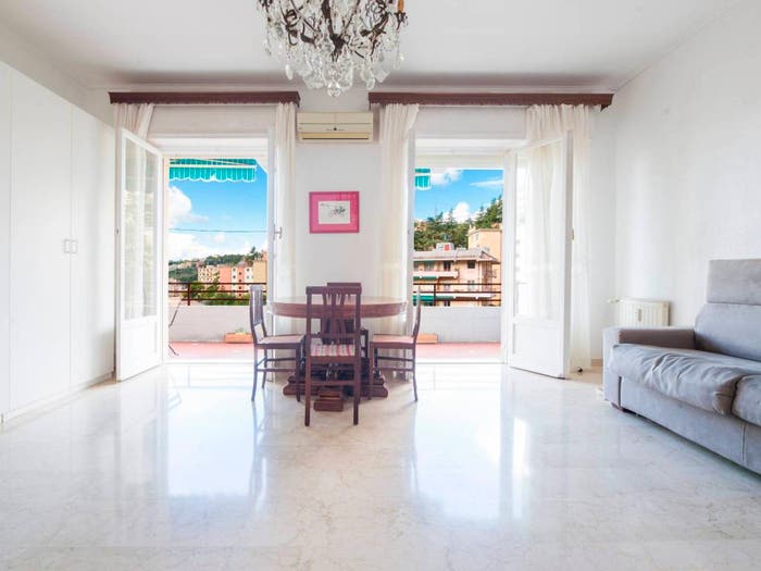 Appartamento quadrilocale in vendita in Via Capri, Oregina, Genova