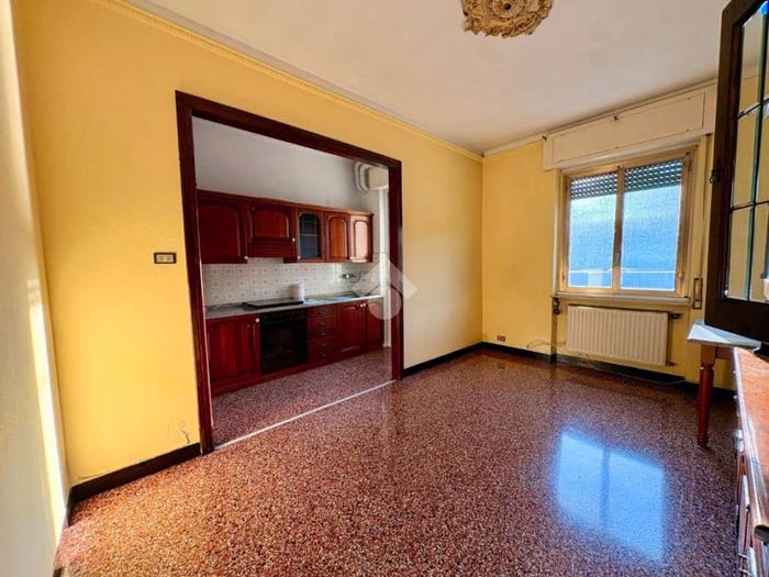 Appartamento quadrilocale in vendita in Via Sardorella, Bolzaneto, Genova