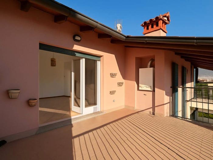 Appartamento bilocale in vendita in Via A Campiedi, Dongo