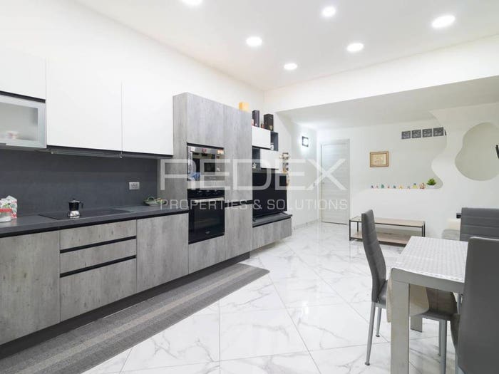 Appartamento bilocale in vendita in Via Carlo Cicogna Mozzoni, Affori, Milano