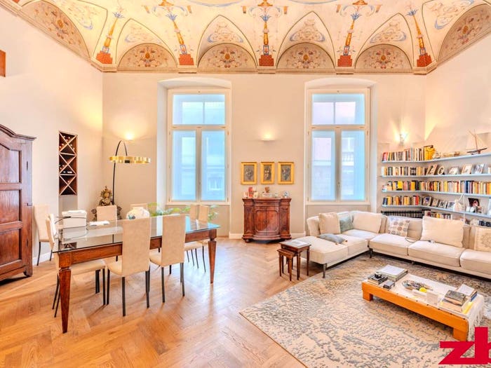 Appartamento con 6 locali in vendita in Via Paolo Emilio Bensa, Prè, Genova