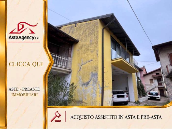 Casa trilocale in vendita in Via Monte Pasubio, Sangiano