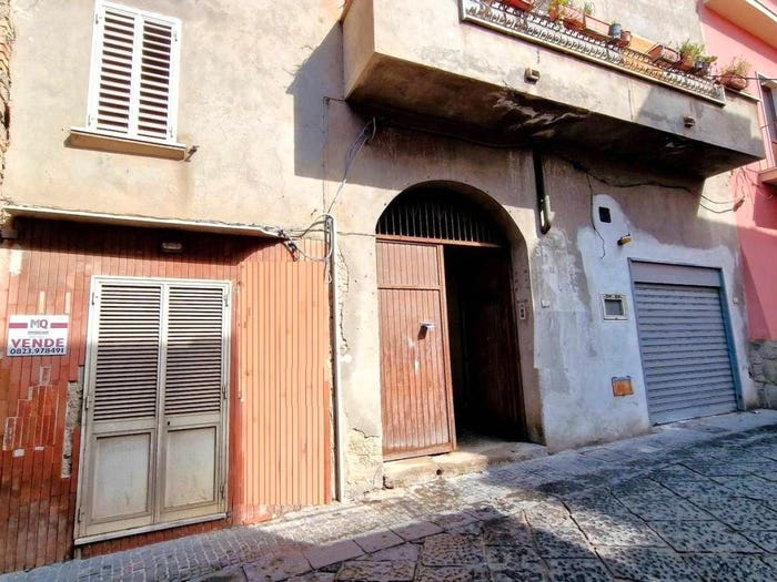Casa trilocale in vendita in Mondragone