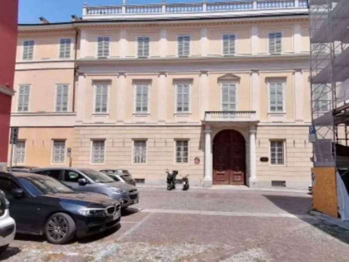 Casa monolocale in vendita in Piazzale Sanvitale, Centro Storico, Parma