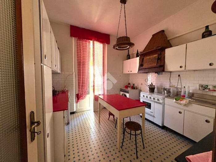 Appartamento quadrilocale in vendita in Via san rufino, Sanpierdicanne, Chiavari