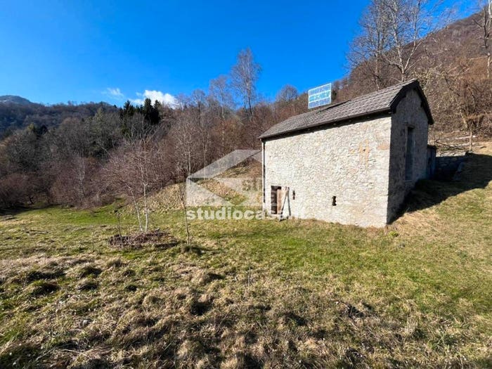 Casa trilocale in vendita in Via Fraggio, Taleggio